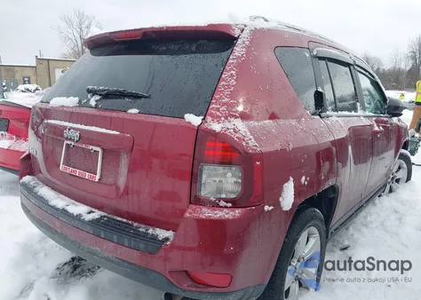 2017 Jeep Compass Sport 4X4 z USA, uszkodzony, nr VIN 1C4NJDBB6HD138171